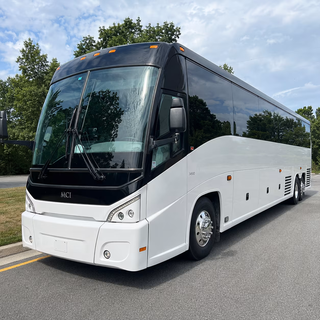 buses to concord pavilion that handle the kirker pass road exit