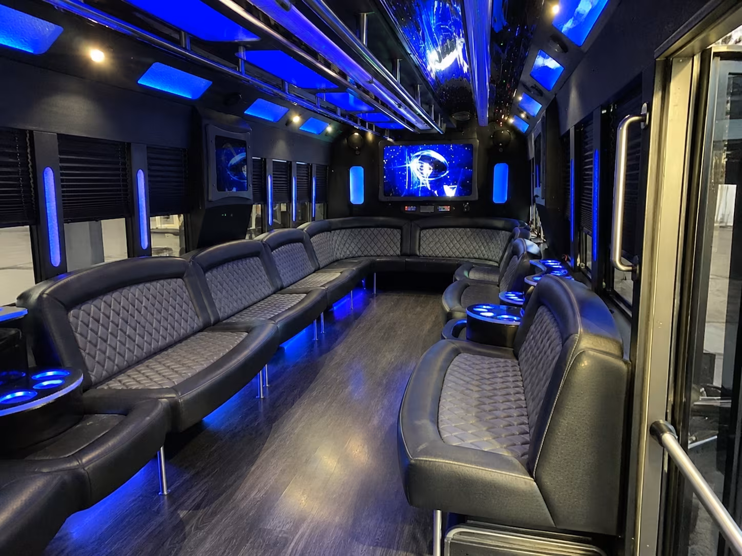 fairfield 28 passenger party bus interior